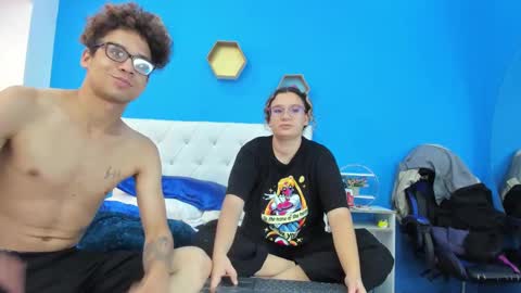 Charles y Elara online show from 01-25-25, 06:45