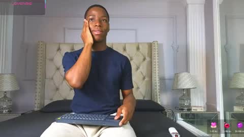 Snapshot of charlesbrown_ chatting on 05-02-26, 01:27 charlesbrown_ online show from 05-02-26, 01:27