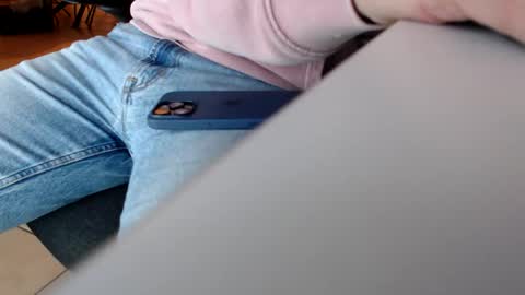 Snapshot of charlesverne chatting on 10-29-25, 08:43 charlesverne online show from 10-29-25, 08:43