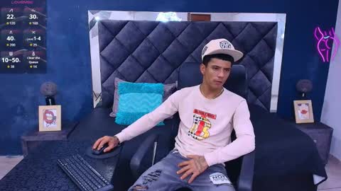 Snapshot of charlie_oconnor chatting on 03-11-26, 02:28 Charlie oconnor online show from 03-11-26, 02:28