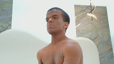 Snapshot of charlie_walkerr chatting on 05-16-26, 12:40 charlie_walkerr online show from 05-16-26, 12:40