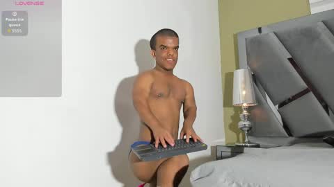 Snapshot of charlie_walkerr chatting on 06-06-26, 12:32 charlie_walkerr online show from 06-06-26, 12:32