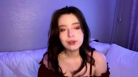 Snapshot of charlieluersen chatting on 02-11-26, 01:49 Freya online show from 02-11-26, 01:49