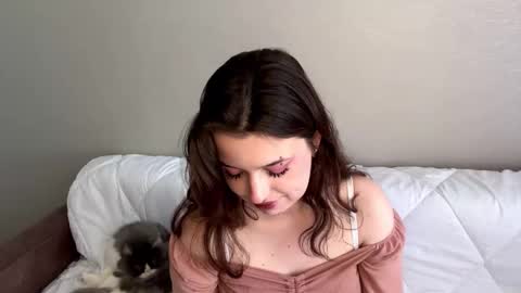 Snapshot of charlieluersen chatting on 02-21-26, 01:12 Freya online show from 02-21-26, 01:12