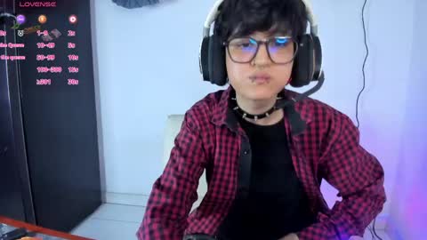 Charlie online show from 05-04-26, 10:50