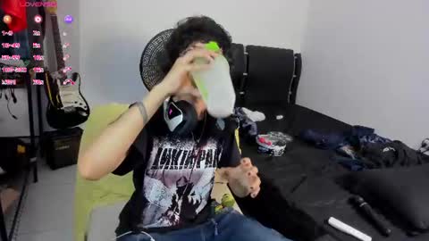 Charlie online show from 07-19-26, 02:26