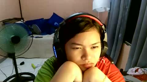 Snapshot of charlincadorna125 chatting on 01-06-26, 10:19 Sweetieeche online show from 01-06-26, 10:19
