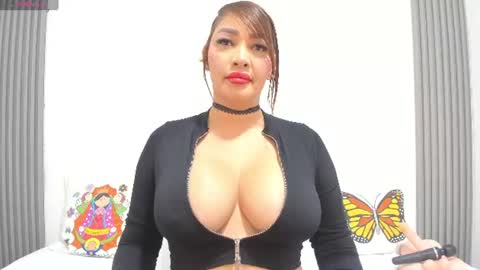 Charlize online show from 06-15-26, 09:28