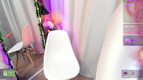 Snapshot of charloottee_1 chatting on 12-28-24, 06:28 Char 3 Lets go for the 100 Thumb-Up online show from 12-28-24, 06:28