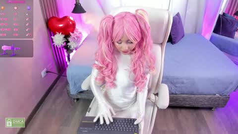 Snapshot of charloottee_1 chatting on 02-04-25, 06:14 Char 3 Lets go for the 100 Thumb-Up online show from 02-04-25, 06:14