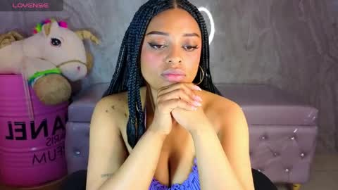 Charlote  online show from 04-17-26, 01:14