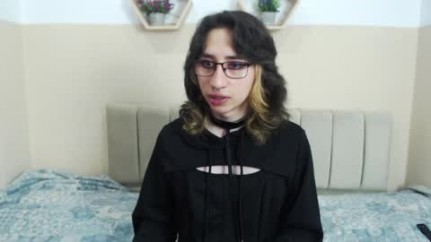 charlothe_dumont online show from 05-13-26, 04:26