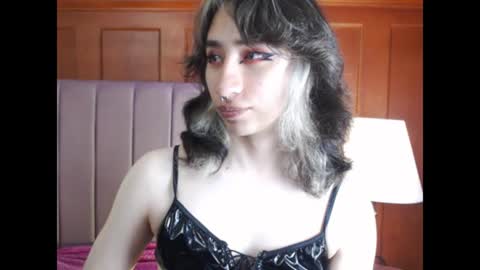 Snapshot of charlothe_dumont chatting on 07-09-26, 01:26 charlothe_dumont online show from 07-09-26, 01:26