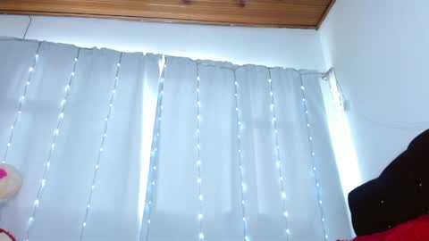 charlothe_wright online show from 04-26-26, 05:10