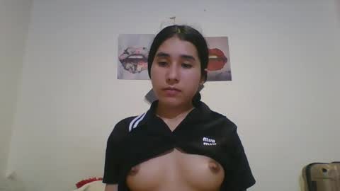 Snapshot of charlotte2852 chatting on 02-25-25, 02:14 karinaa independent model online show from 02-25-25, 02:14