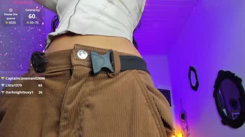 Snapshot of charlotte__benett chatting on 02-01-25, 10:59 Charlotte online show from 02-01-25, 10:59