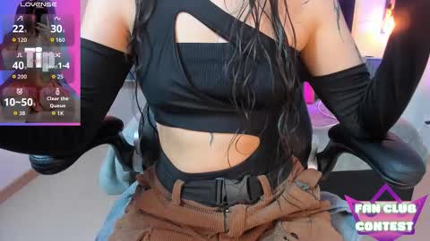 Snapshot of charlotte__benett chatting on 09-18-25, 04:36 Charlotte online show from 09-18-25, 04:36