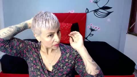 CHARLOTTE GRAY online show from 10-21-25, 12:17