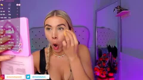 Snapshot of charlotte__grey chatting on 02-19-25, 06:54 charlotte grey online show from 02-19-25, 06:54
