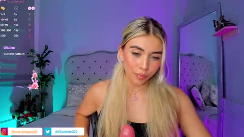 Snapshot of charlotte__grey chatting on 02-21-25, 11:43 charlotte grey online show from 02-21-25, 11:43