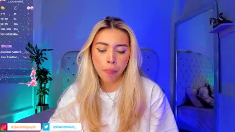 Snapshot of charlotte__grey chatting on 03-07-25, 02:15 charlotte grey online show from 03-07-25, 02:15