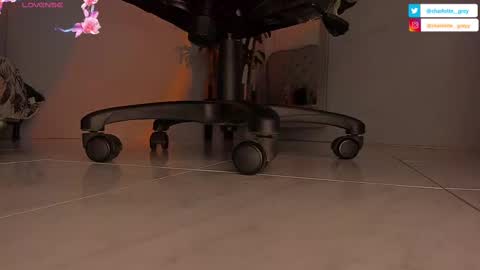 Snapshot of charlotte__grey chatting on 10-04-25, 08:07 charlotte grey online show from 10-04-25, 08:07