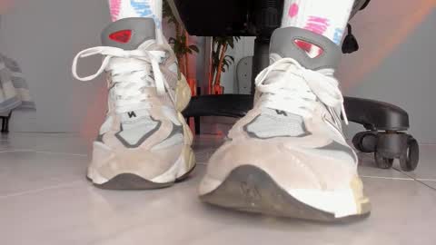 Snapshot of charlotte__grey chatting on 10-13-25, 07:36 charlotte grey online show from 10-13-25, 07:36