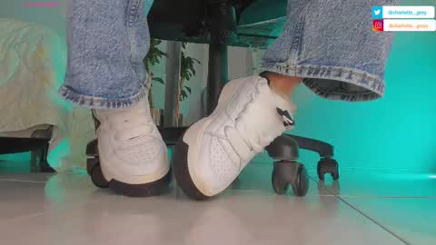 Snapshot of charlotte__grey chatting on 10-24-25, 08:27 charlotte grey online show from 10-24-25, 08:27