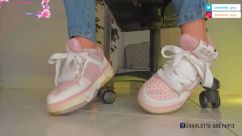 Snapshot of charlotte__grey chatting on 11-07-25, 08:31 charlotte grey online show from 11-07-25, 08:31