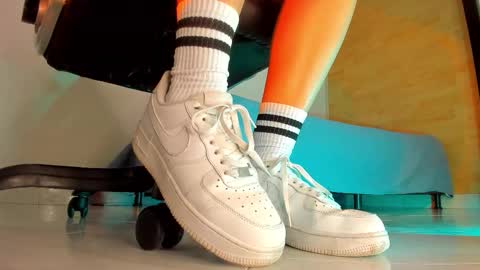 Snapshot of charlotte__grey chatting on 11-17-25, 11:49 charlotte grey online show from 11-17-25, 11:49