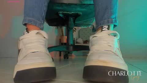 Snapshot of charlotte__grey chatting on 11-26-25, 08:32 charlotte grey online show from 11-26-25, 08:32