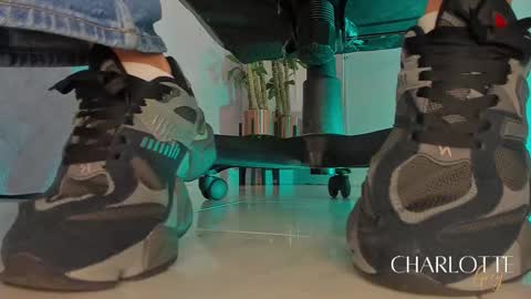 Snapshot of charlotte__grey chatting on 01-10-26, 08:43 charlotte grey online show from 01-10-26, 08:43