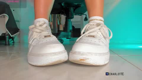 Snapshot of charlotte__grey chatting on 02-05-26, 07:18 charlotte grey online show from 02-05-26, 07:18