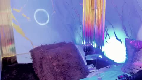 charlotte__milf online show from 12-22-25, 09:28