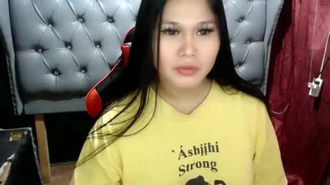 charlotte_anne11 online show from 12-04-25, 05:54