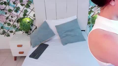 Charlotte Blossom online show from 12-01-25, 08:36