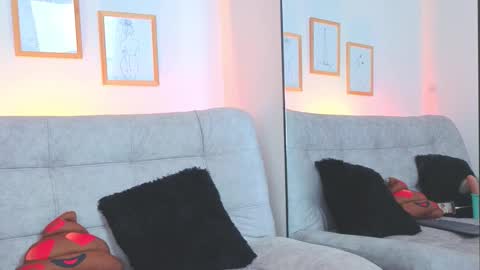 Snapshot of charlotte_copper chatting on 02-27-26, 09:42 Charlotte online show from 02-27-26, 09:42