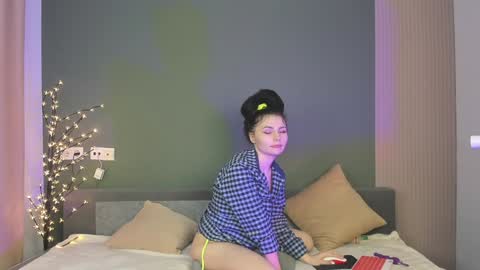 Charlotte online show from 02-02-25, 10:35