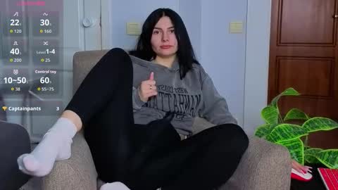 Charlotte online show from 11-11-25, 05:07