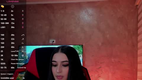 Snapshot of charlotte_greys chatting on 02-21-25, 01:11 Charlotte  online show from 02-21-25, 01:11