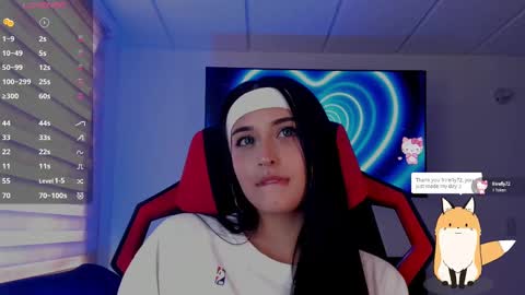 Snapshot of charlotte_greys chatting on 09-18-25, 08:33 Charlotte  online show from 09-18-25, 08:33