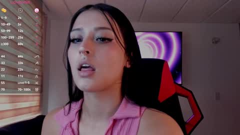 Snapshot of charlotte_greys chatting on 09-24-25, 08:45 Charlotte  online show from 09-24-25, 08:45