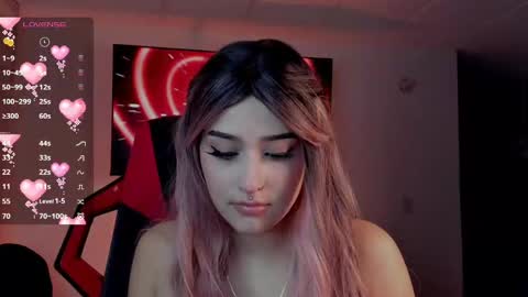 Snapshot of charlotte_greys chatting on 11-10-25, 02:54 Charlotte online show from 11-10-25, 02:54