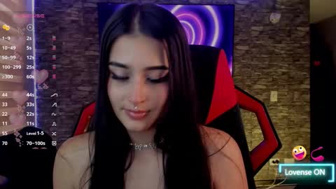 Snapshot of charlotte_greys chatting on 12-17-25, 09:54 Charlotte online show from 12-17-25, 09:54