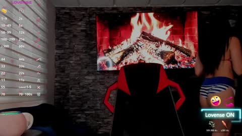 Snapshot of charlotte_greys chatting on 04-09-26, 10:48 Charlotte online show from 04-09-26, 10:48