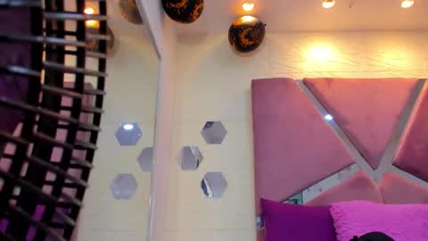 Charlotte Icee online show from 11-07-25, 04:40