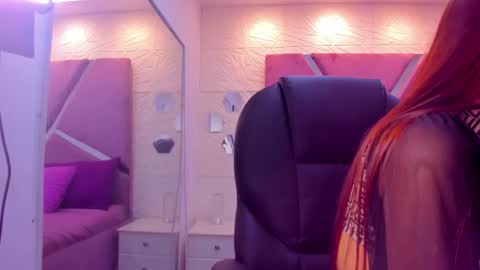 Charlotte Icee online show from 12-16-25, 03:39