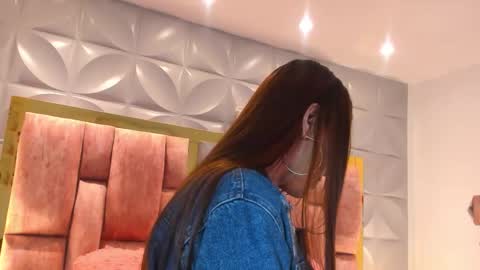 Charlotte Icee online show from 01-10-26, 04:53