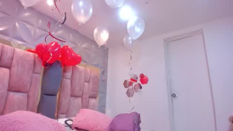 Charlotte Icee online show from 02-16-26, 03:41