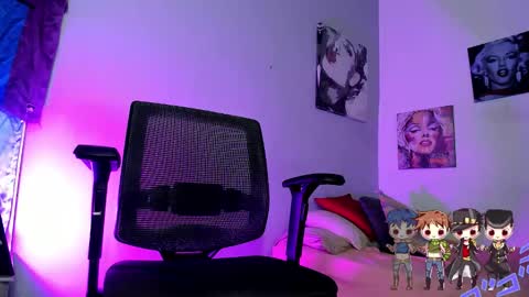 Charlie  online show from 12-14-25, 04:12